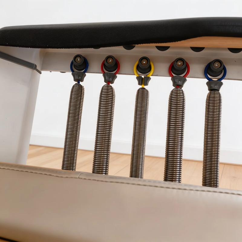 Biały Reformer Pilates do tren – Pilates Yoga Loft recenzja i cena