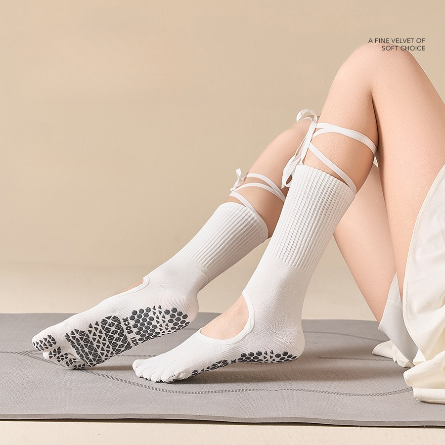 Damskie skarpetki do jogi z sz – Pilates Is Yoga recenzja i cena